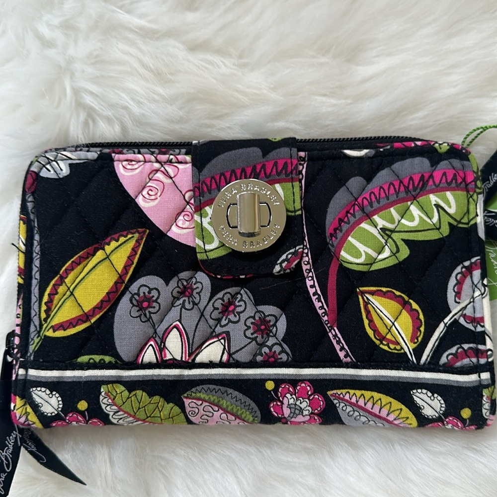 Vera Bradley moon blooms turn lock wallet